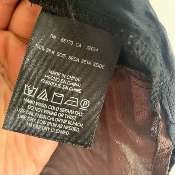 ANTHROPOLOGIE Maeve 100% Silk Tank Top Light Weight Neutral Tone Size 2 - Picture 9 of 10